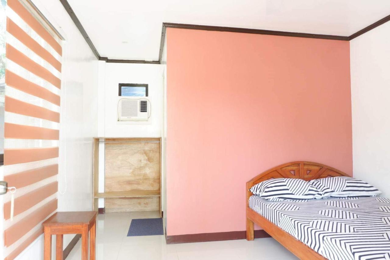Itaytay Princesa Michaella Hostel מראה חיצוני תמונה